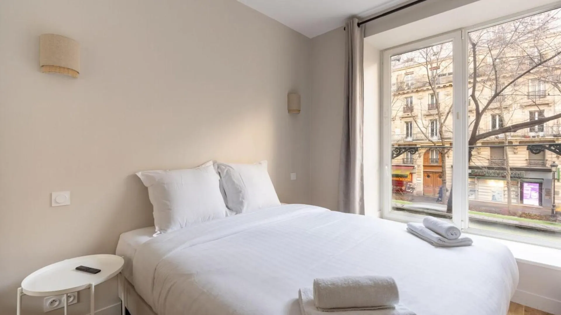 Modern Open-Air Apartment Near Montmartre Paris 0*,